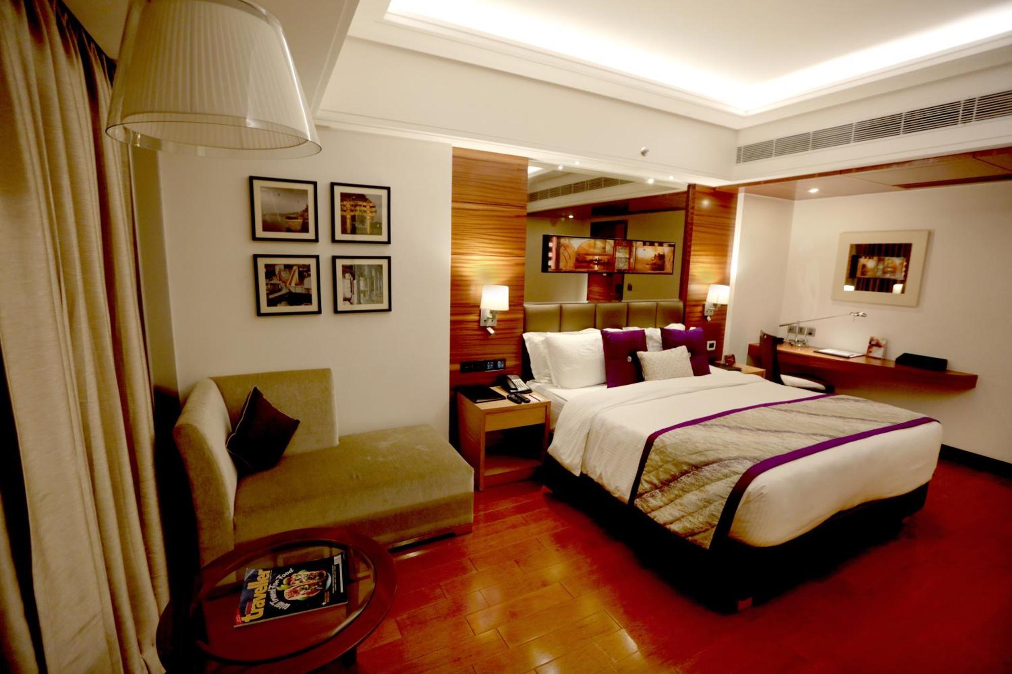 Hotel Madin Varanasi Bagian luar foto