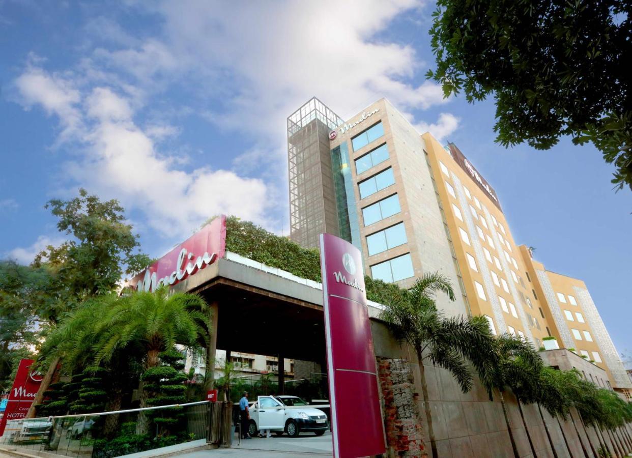 Hotel Madin Varanasi Bagian luar foto